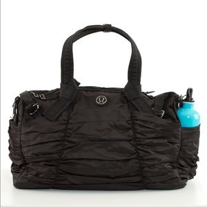 Lululemon destined for greatness duffle, like new